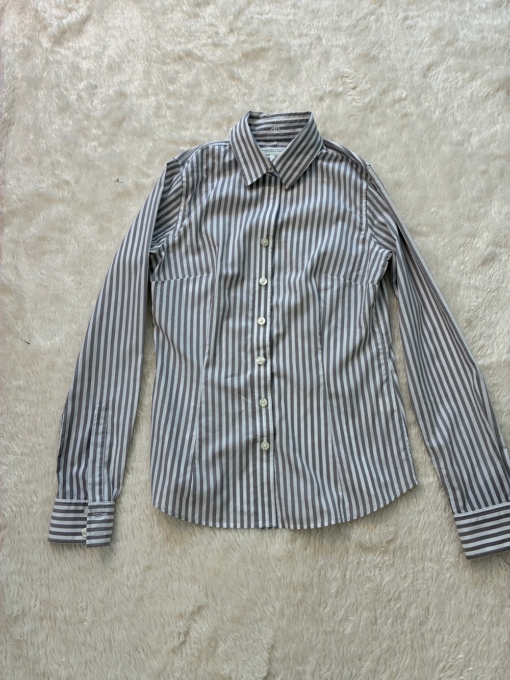 Banana Republic Gray and White Striped Button-Up Shirt